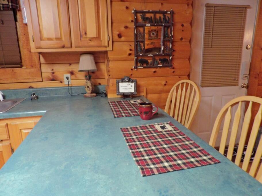 Yogi'S Den: Breathtaking Views! 3 Min To Dollywood, On 1 Acre! Vila Sevierville Exterior foto